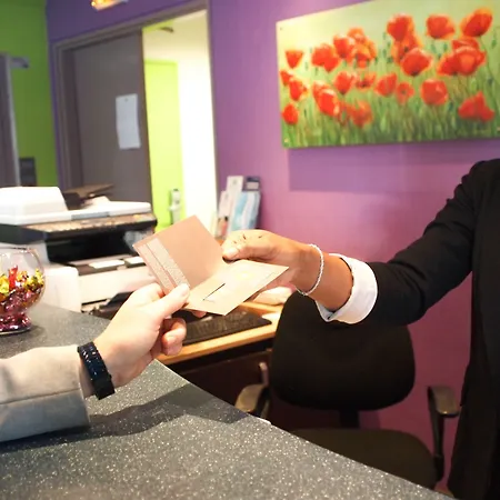 Ibis Styles Centre Gare فندق أنجير