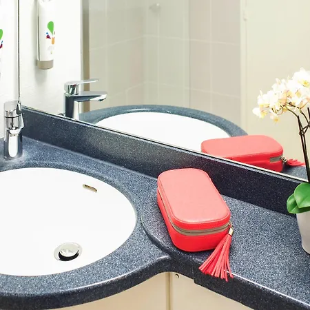 Ibis Styles Centre Gare Hotel 3*