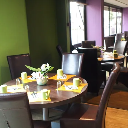 Ibis Styles Centre Gare Hotel 3*