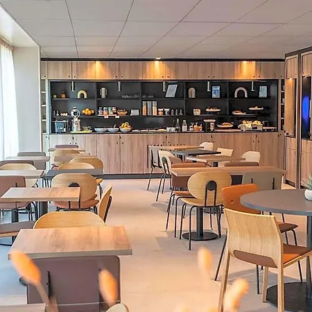 Ibis Styles Centre Gare فندق 3*