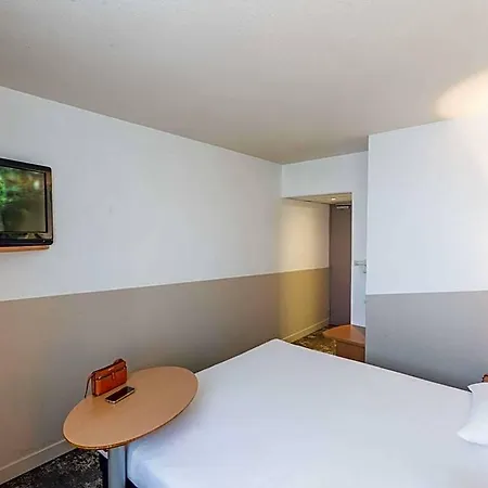 Ibis Styles Centre Gare فندق 3*