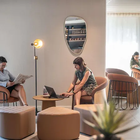 Ibis Styles Centre Gare فندق