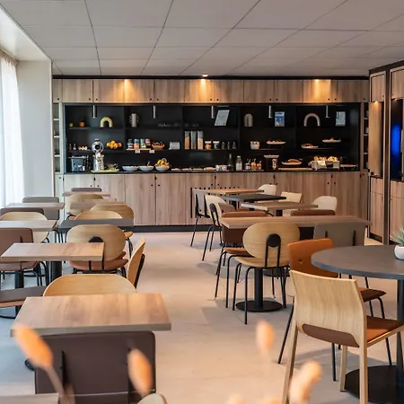 Ibis Styles Centre Gare أنجير