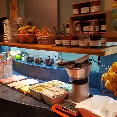 Ibis Styles Centre Gare فندق 3*