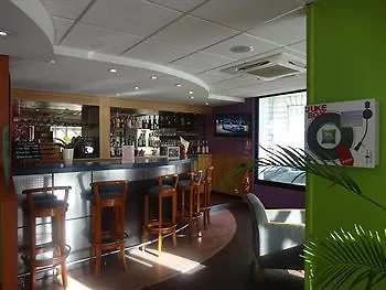 宜必思尚品酒店昂热中心加雷 酒店