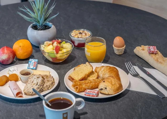 宜必思尚品酒店昂热中心加雷 3*