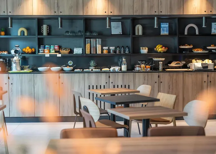 宜必思尚品酒店昂热中心加雷