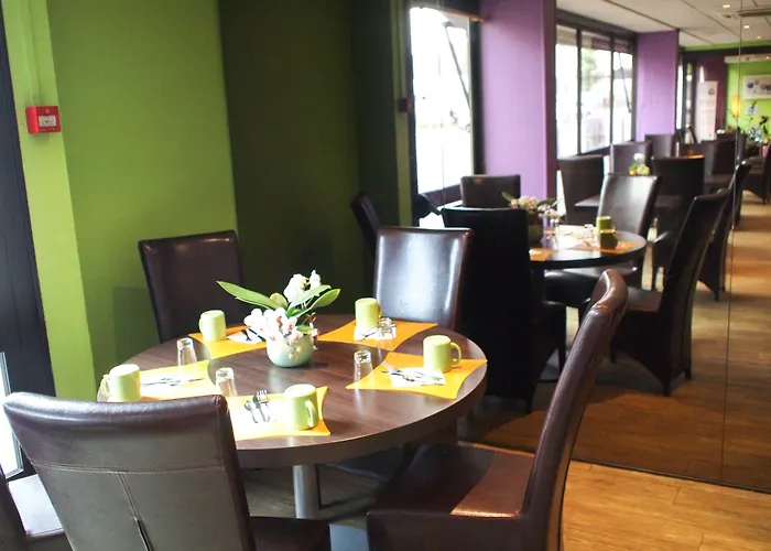 Ibis Styles Centre Gare Hotell 3*