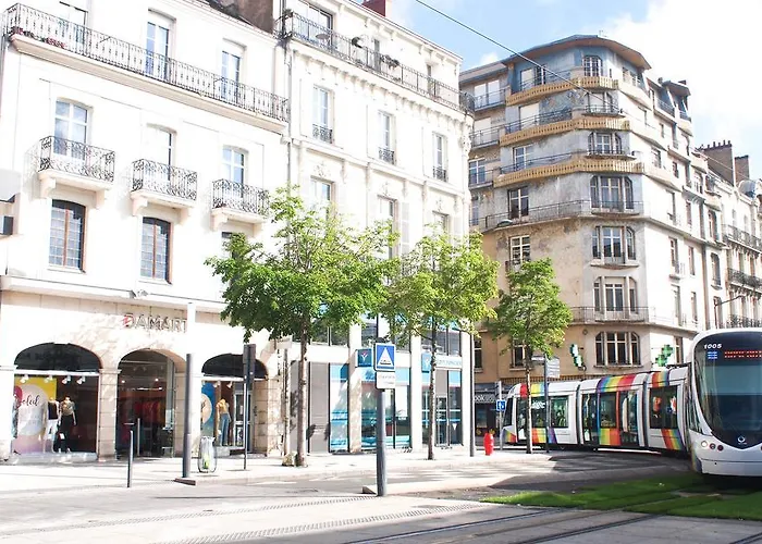 ホテル Ibis Styles Centre Gare 3*