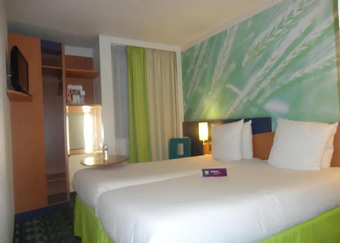 Ibis Styles Centre Gare 3* أنجير